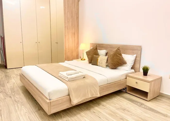 Apartament Adress Ad8 *